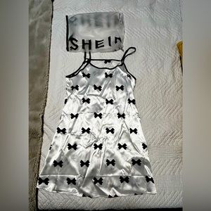 SHEIN nightie, satin, black and white size large, new